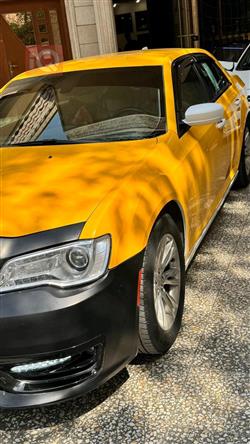 کرایسلەر 300